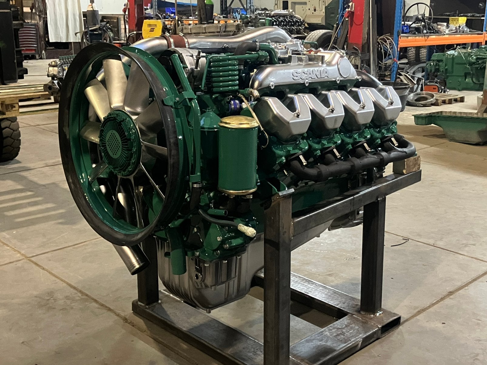 Te koop: Scania DSC14 V8 143-450 pk motor in nieuwstaat, Scania, Particulier, Te koop