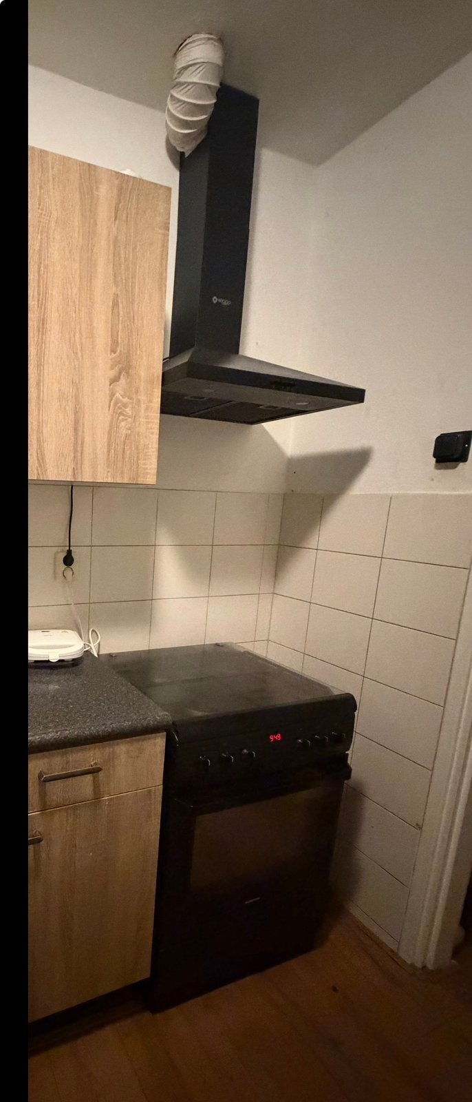 Ik verkoop Afzuigsyteem & Gas fornuis van (4), Ophalen, Zo goed als nieuw, Wit, Composiet