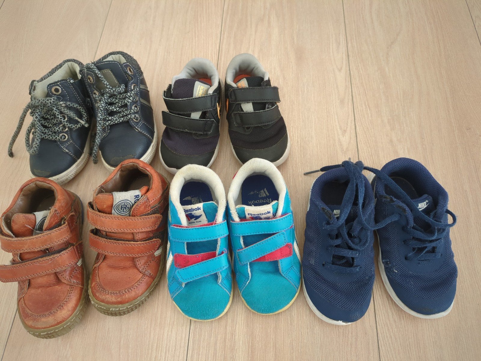 gratis Diverse kinderschoenen maat 23,5 en 24, Ophalen, Gebruikt, Jongen of Meisje, Schoenen