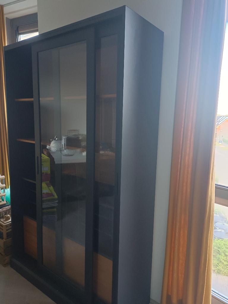 Buffetkast / Vitrinekast zwart, Ophalen, Met deur(en), 100 tot 150 cm, 200 cm of meer