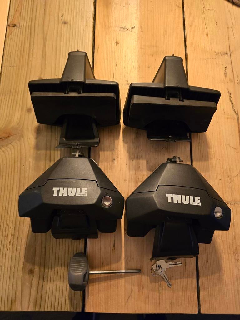Thule kit 145026 met 7105 - Opel Astra Tourer dakdrager set, Ophalen of Verzenden