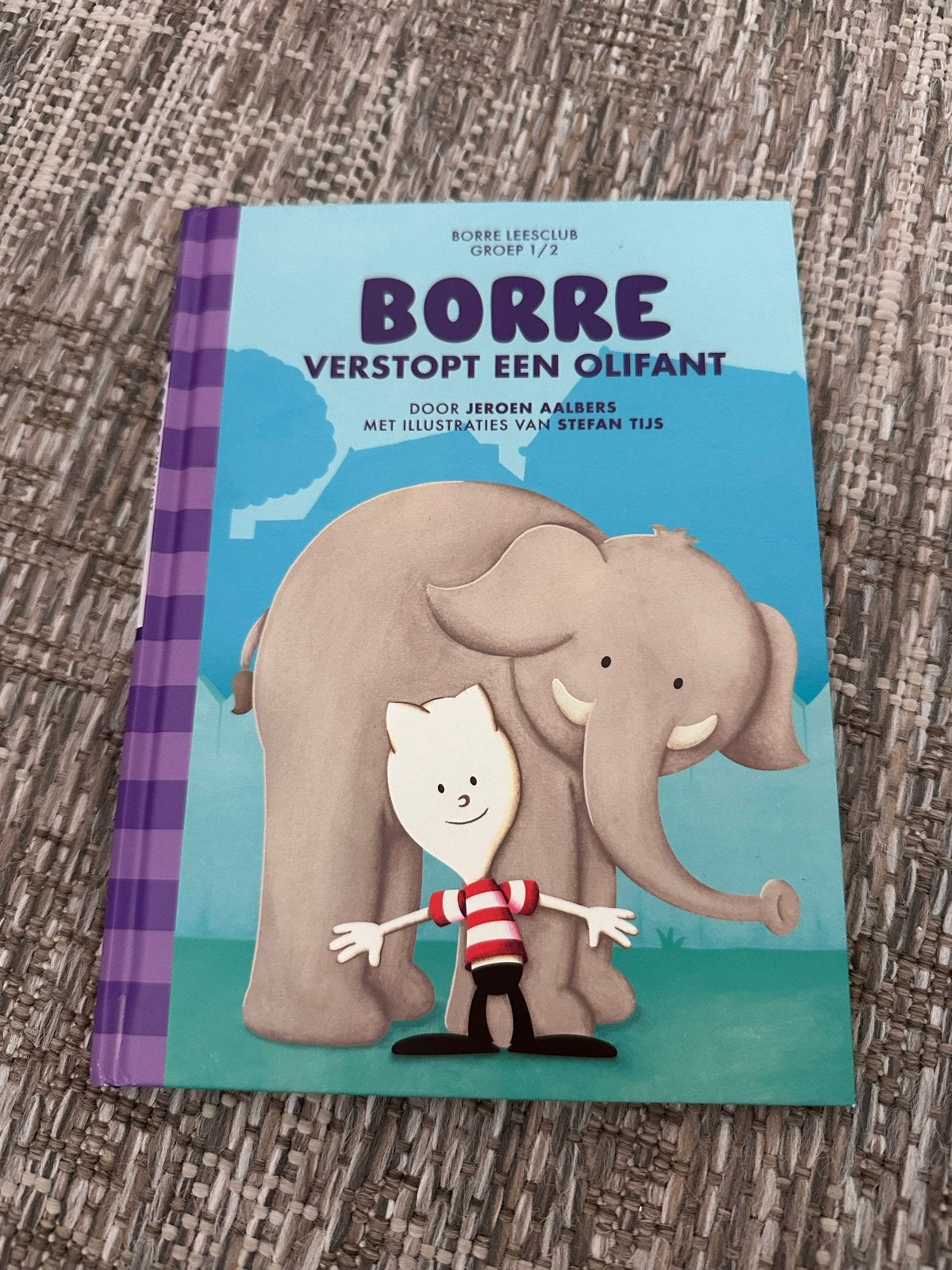 Borre verstopt een olifant - Jeroen Aalbers, Boeken, Ophalen of Verzenden, Nieuw, 3 tot 4 jaar