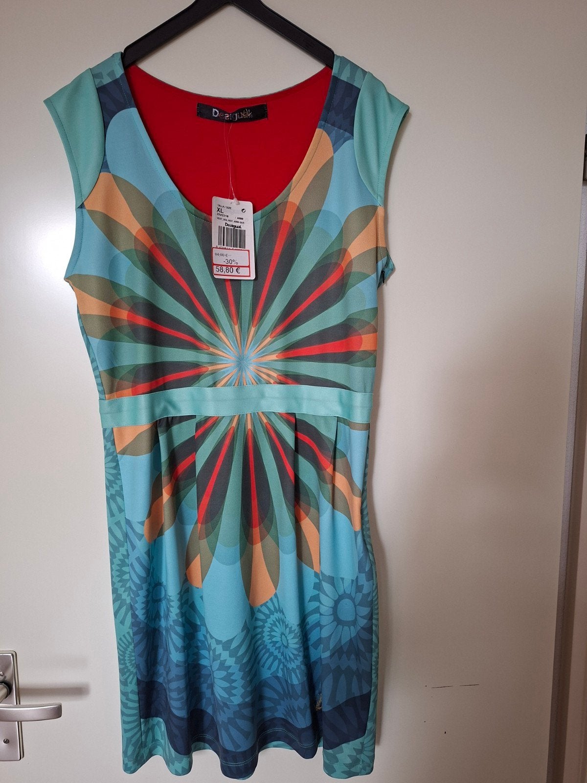 Desigual jurk met bloemenprint Nieuw!  - Maat 38, Meerkleurig, Maat 42/44 (L), Nieuw, Ophalen of Verzenden