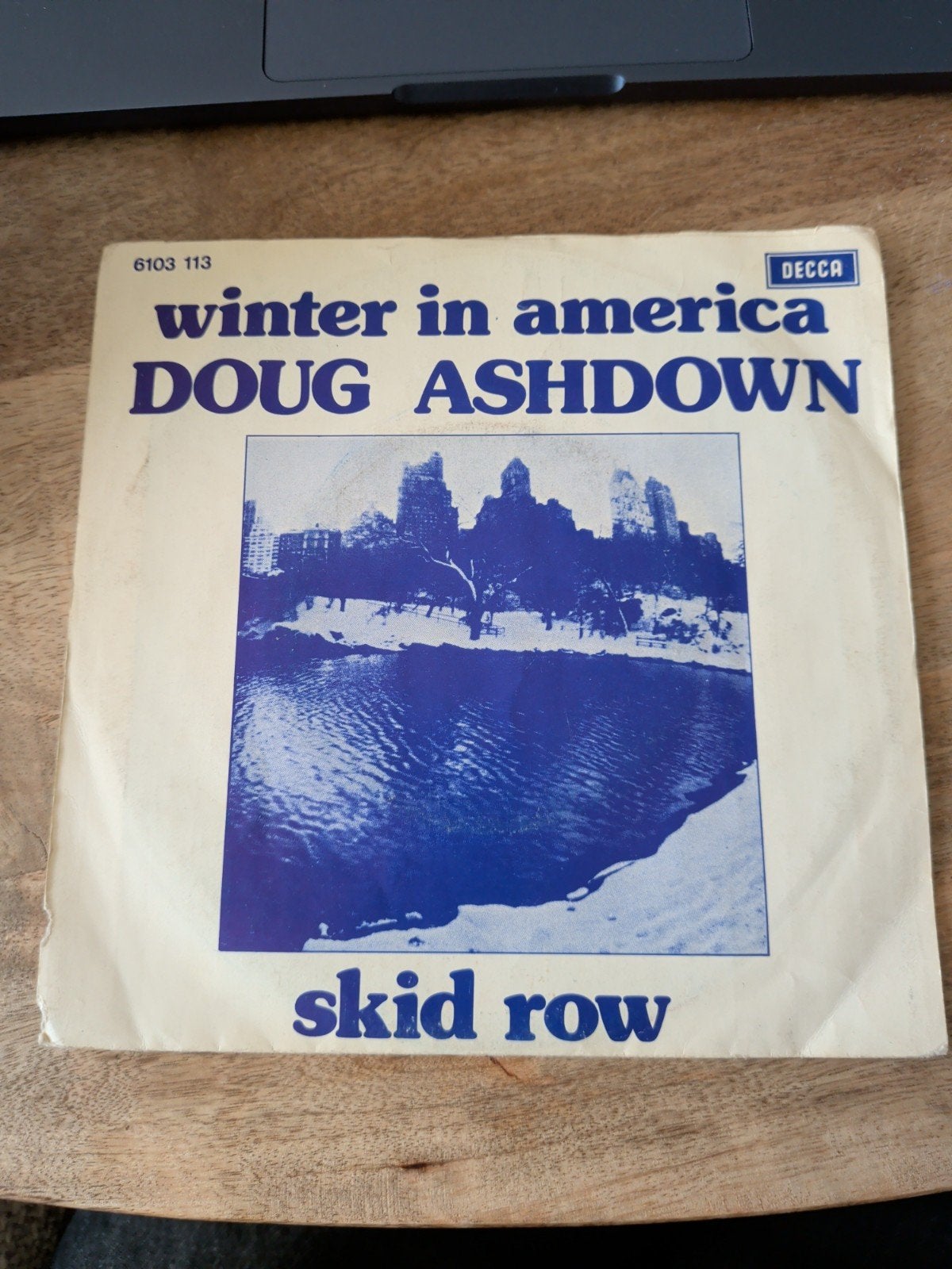 Doug Ashdown - Winter in America / Skid Row (Vinyl Single), Gebruikt, 7 inch, Ophalen of Verzenden, Pop