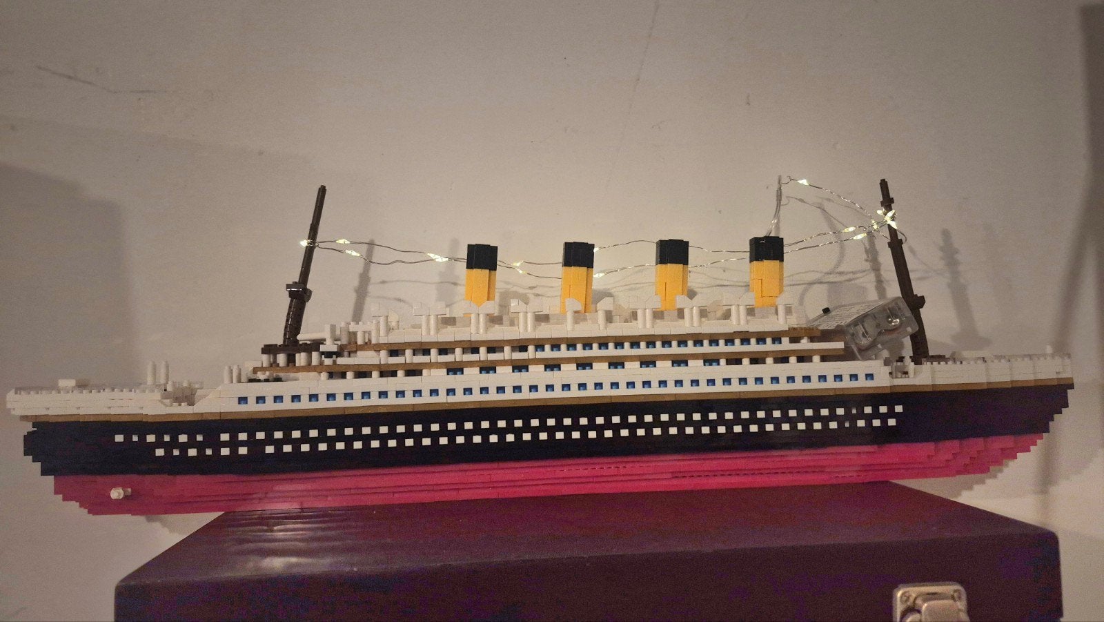 Titanic model met verlichting, Hobby en Vrije tijd, Modelbouw | Boten en Schepen, Zo goed als nieuw, Groter dan 1:32, Overige merken