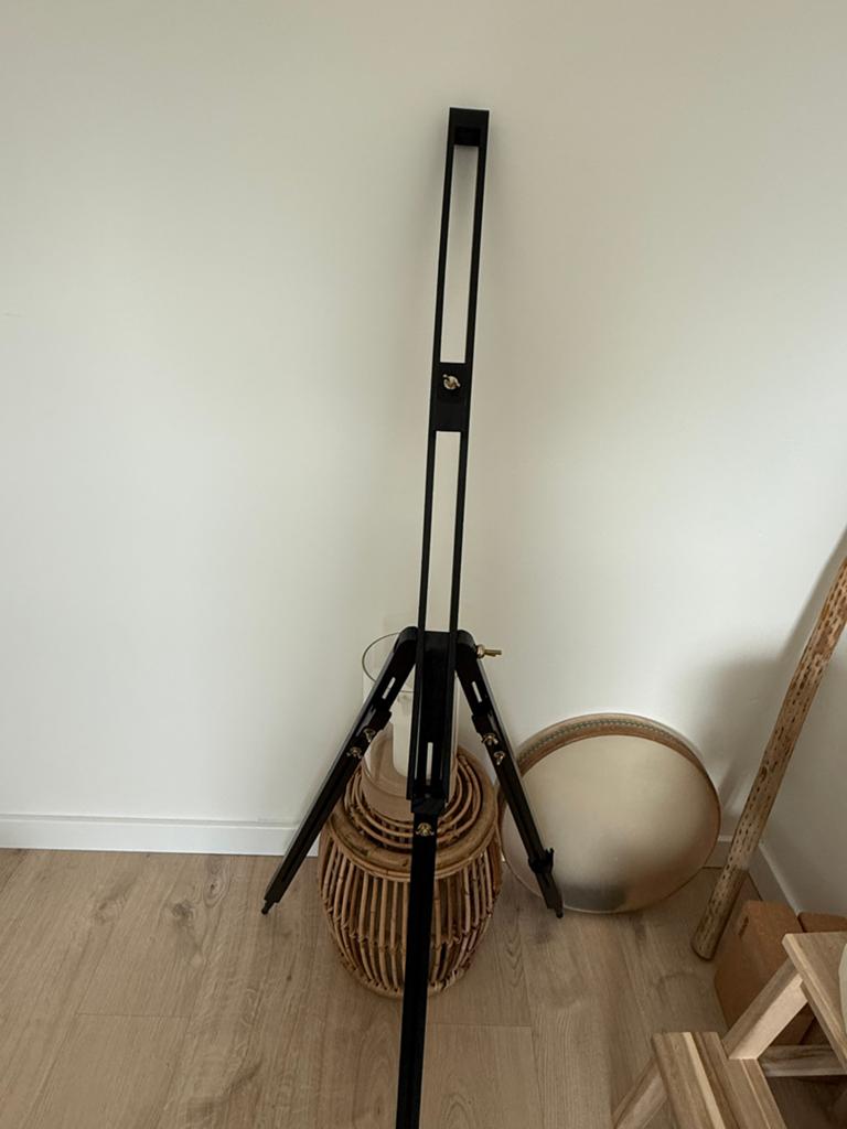 Easel, Ophalen, Minder dan 100 cm