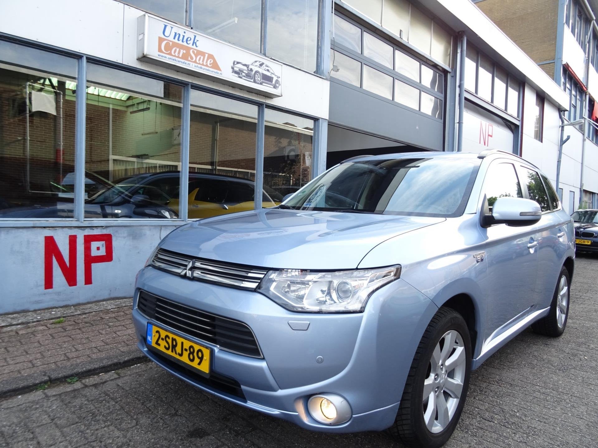 Mitsubishi Outlander 2.0 PHEV Instyle+, 4 cilinders, Blauw, Vierwielaandrijving, Hybride Elektrisch/Benzine