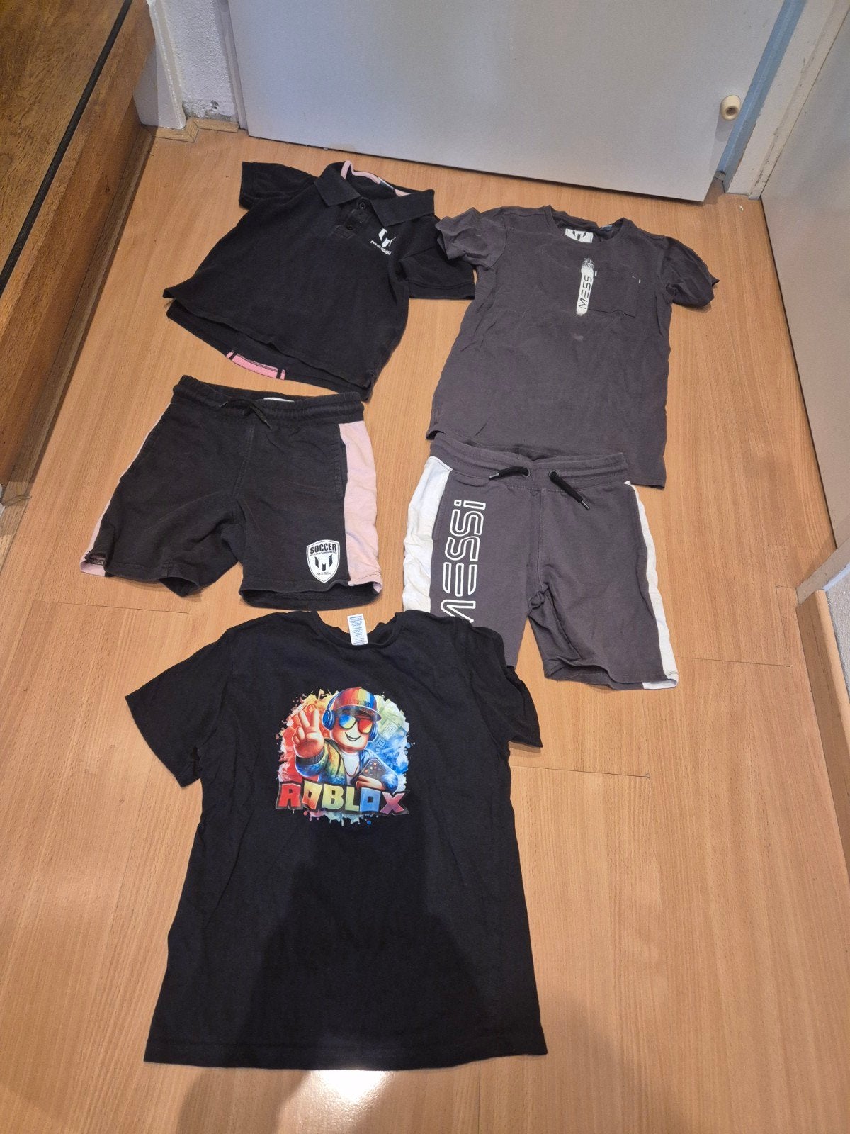 Stoer Zomerpakket Jongens - Maat 134 (Messi & Roblox!), Kinderen en Baby's, Kinderkleding | Maat 134, Gebruikt, Ophalen of Verzenden