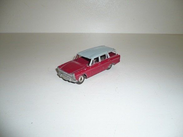 Dinky Toys Fiat 1800 Station wagon Rood, Ophalen of Verzenden, Gebruikt, Auto, Dinky Toys