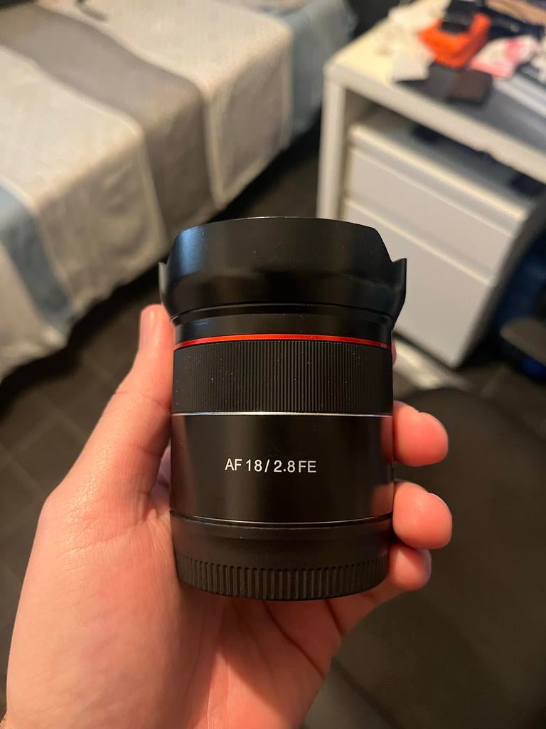 Samyang AF 18mm F2.8 FE lens, Ophalen of Verzenden, Gebruikt, Groothoeklens