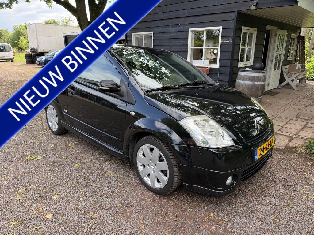Citroën C2 1.6i-16V VTR (bj 2005, automaat), Auto's, Citroën, 4 cilinders, 4 stoelen, Zwart, Origineel Nederlands