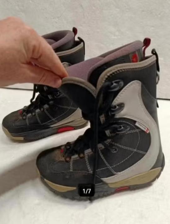 Rossignol Snowboardschoenen maat 25,5, Gebruikt, Schoenen, Ophalen of Verzenden