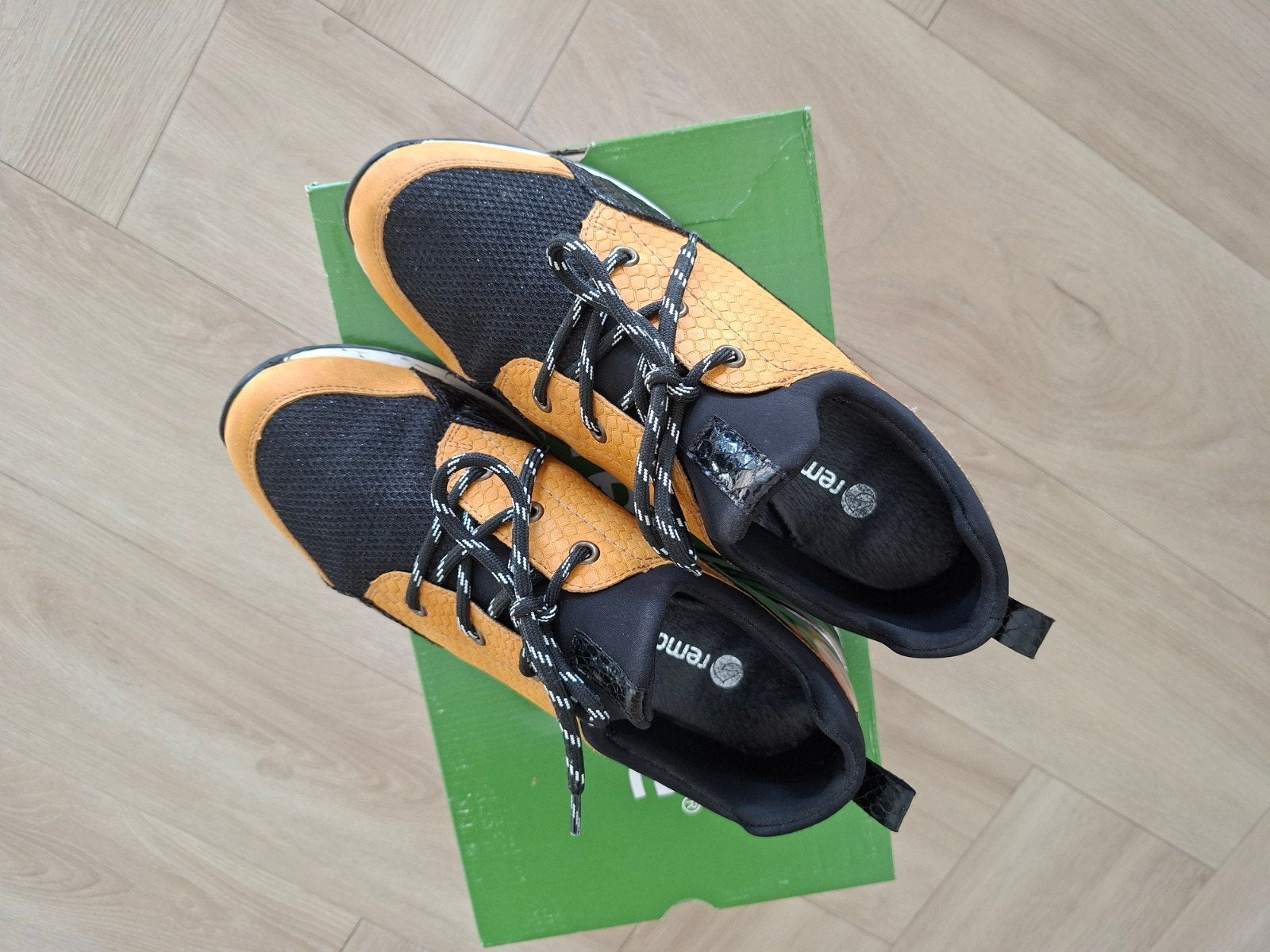 Dames sneakers van Remonte maat 40, Remonte, Ophalen of Verzenden, Sneakers of Gympen, Zo goed als nieuw