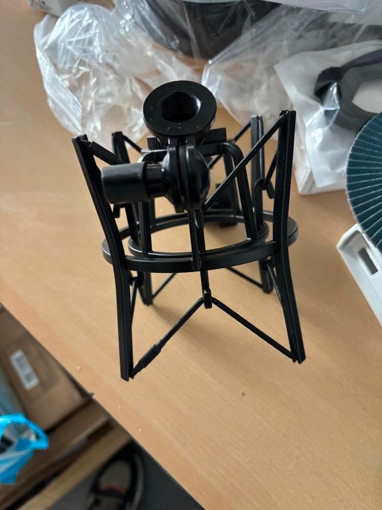 Rode NT1 Signature standaard voor microfoon, Ophalen of Verzenden, Gebruikt, Studiomicrofoon