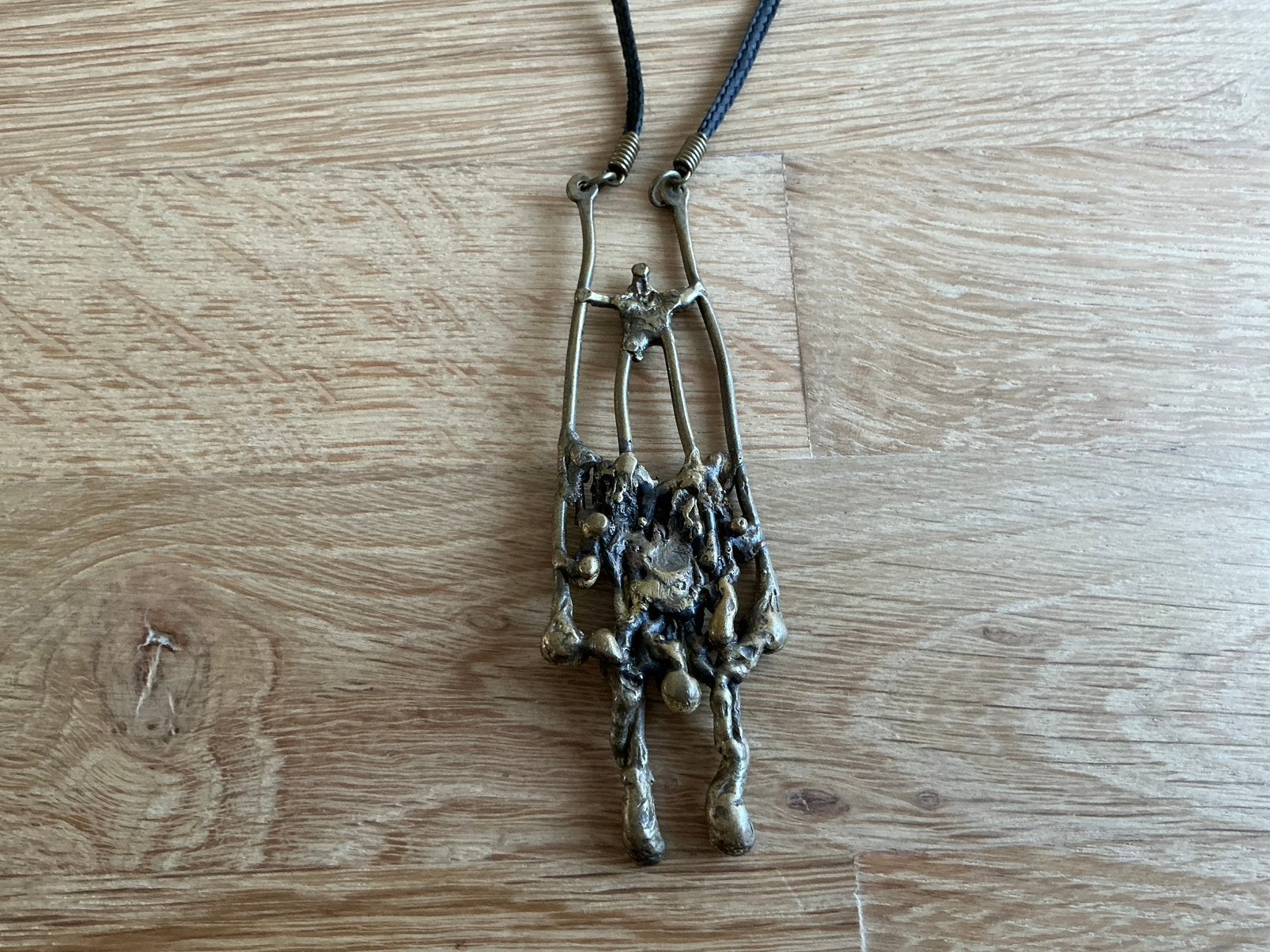 Ketting-hanger brons, waarschijnlijk Finland., Ophalen of Verzenden, Zo goed als nieuw, Overige materialen