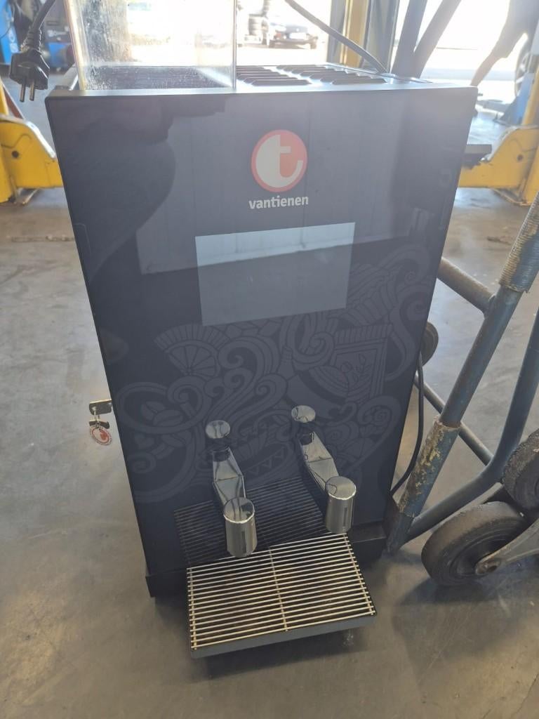 Veromatic bonen koffiemachine, Witgoed en Apparatuur, Koffiezetapparaten, Ophalen, Gebruikt, 10 kopjes of meer, Koffiemachine