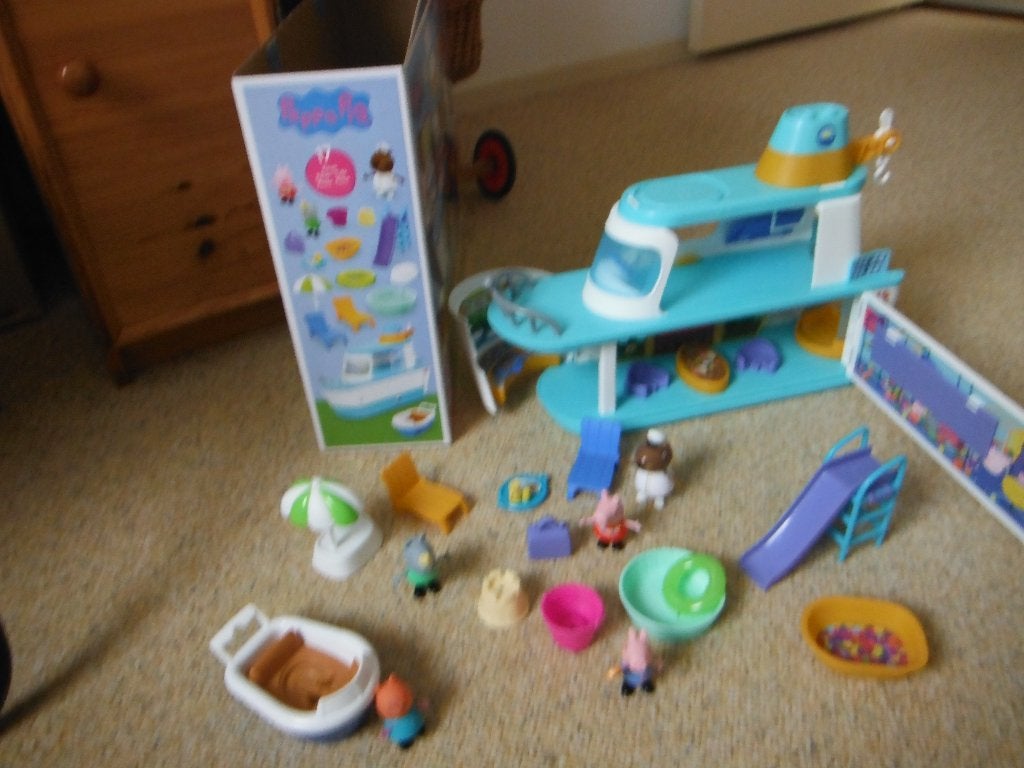 Peppa Pig Cruisschip in doos +2 extra popjes+gratis rugzak, Ophalen of Verzenden, Zo goed als nieuw, Jongen of Meisje