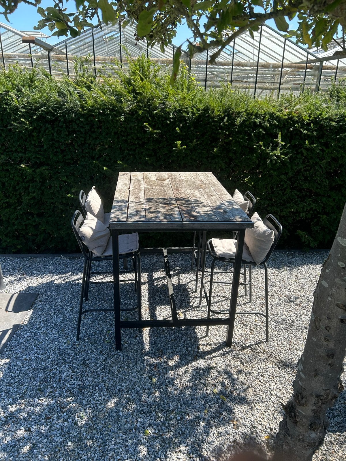 Hoge tuintafel met 4 stoelen - Hout en Metaal, Ophalen, Gebruikt, Rechthoekig, Metaal