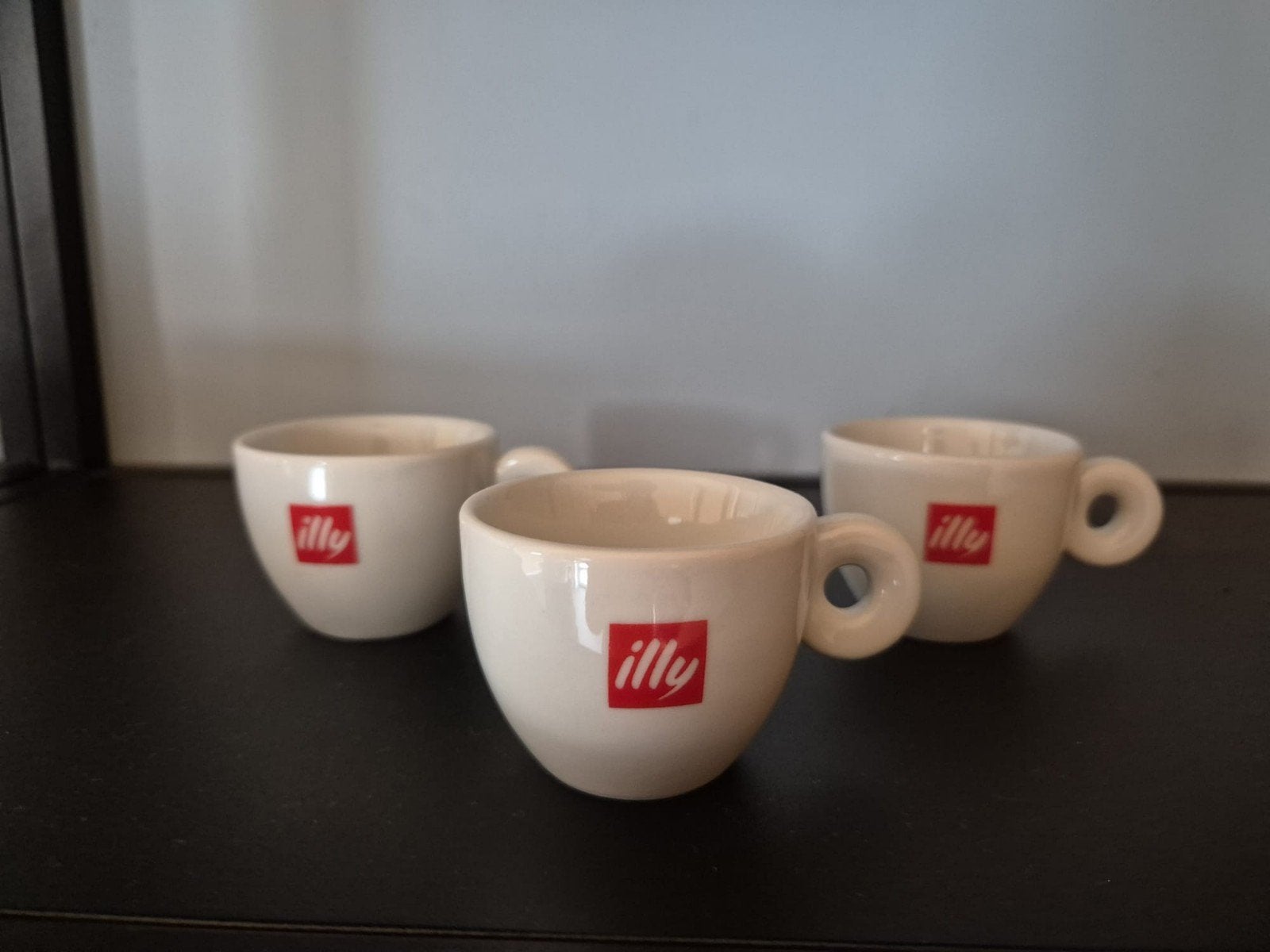 3 Illy espresso kopjes, Huis en Inrichting, Keuken | Servies, Ophalen of Verzenden, Zo goed als nieuw, Illy, Kop(pen) en/of Schotel(s)