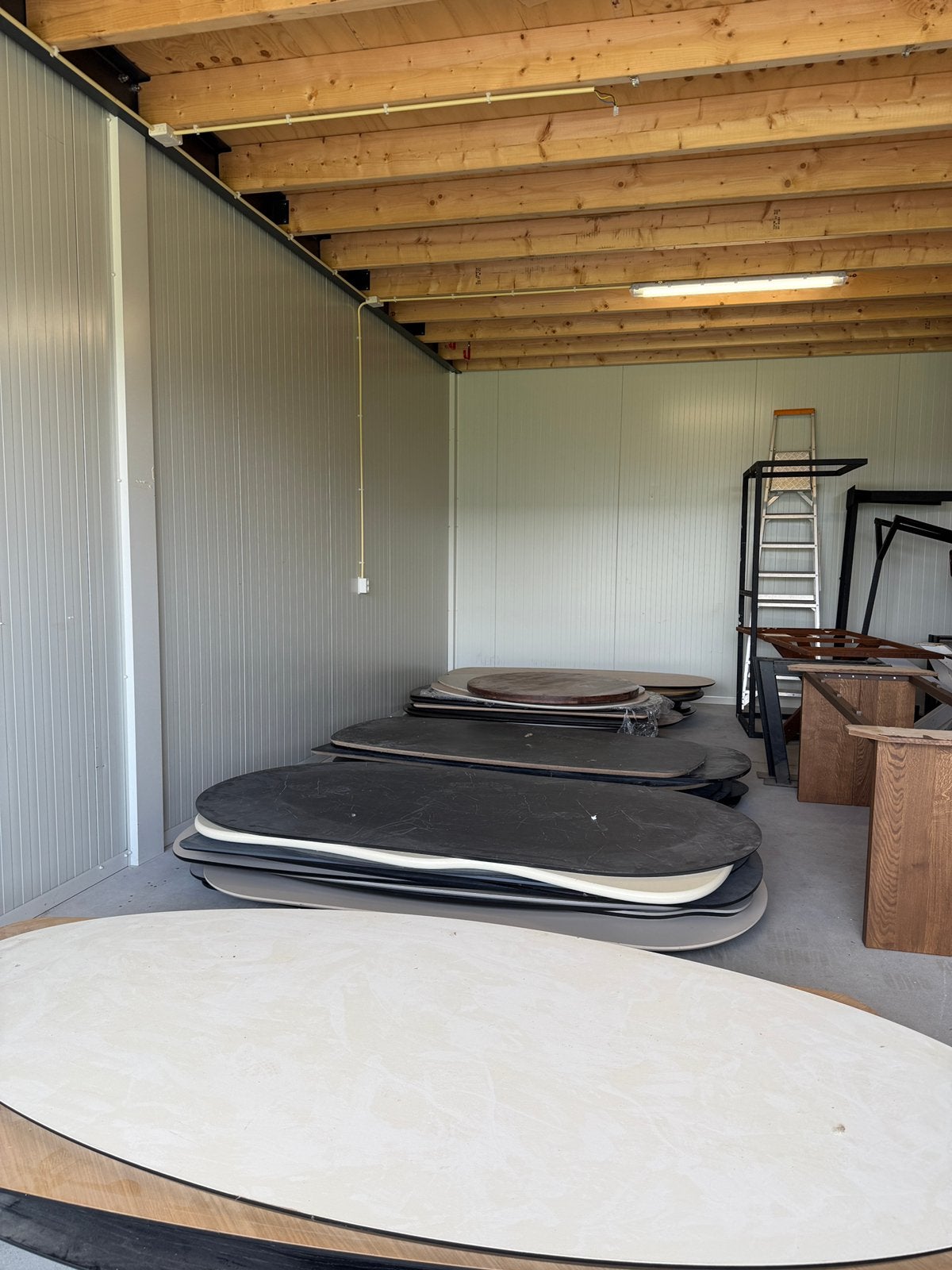 Nieuwe eettafels loodsverkoop partij, Ophalen, 50 tot 100 cm, Rechthoekig, Nieuw