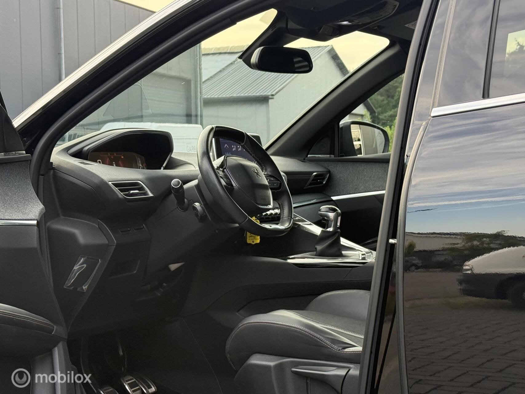 Peugeot 3008 1.2 PureTech GT Line Led|Camera|19'inch|Focal, Euro 6, Leder en Stof, Zwart, Origineel Nederlands