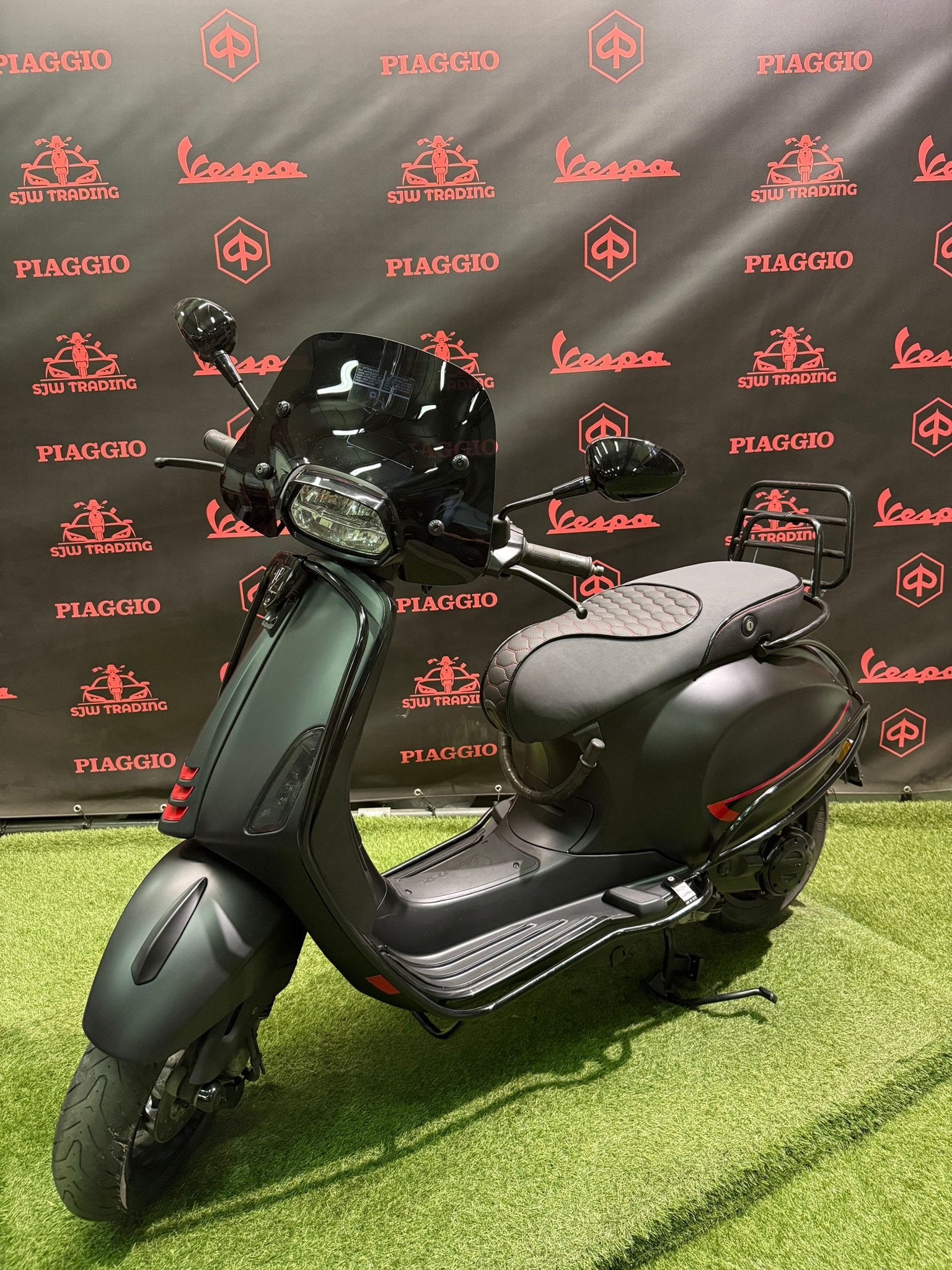 Vespa Sprint 2020 Snor/Brom! Mat Zwart / RS Zadel / Garantie, Fietsen en Brommers, -, -, Ophalen of Verzenden, -