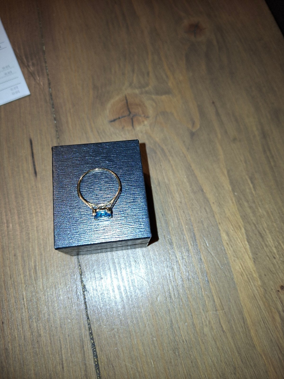 Gouden ring met blauwe topaas en diamantjes, 19 tot 20, Ophalen of Verzenden, Zo goed als nieuw, Met edelsteen