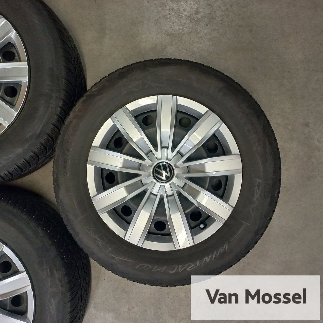 Volkswagen Tiguan Vredestein Wintrac PRO 215/65/R17 99H, Auto-onderdelen, Banden en Velgen, -, -, Banden en Velgen, 17 inch