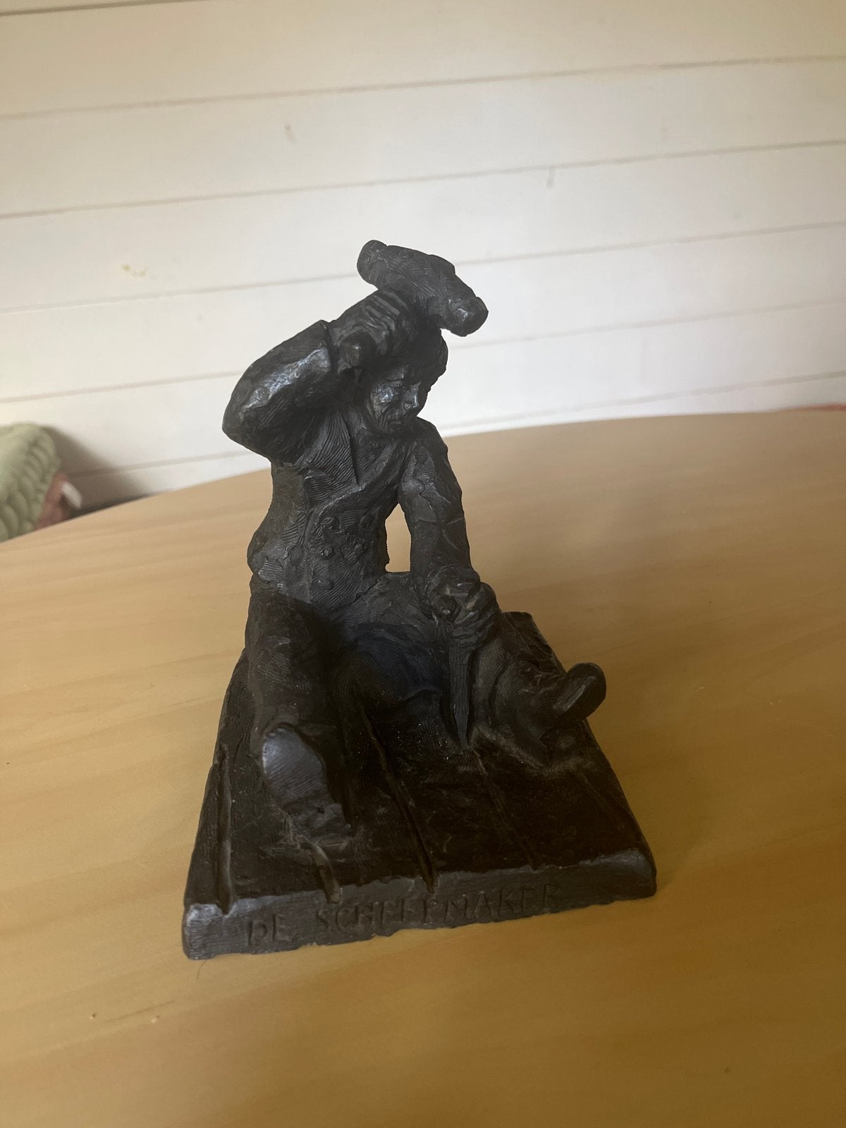 Bronzen beeld 'De Schoenmaker' - Ambachtelijk vakmanschap, Antiek en Kunst, Minder dan 20 cm, Ophalen of Verzenden, Beeld, Bruin