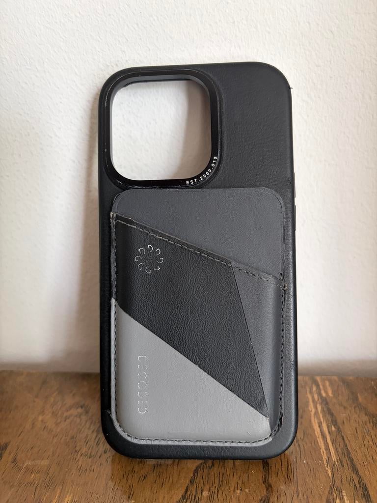 Decoded telefoonhoesje iPhone 14 pro + gratis pasjeshouder, Ophalen of Verzenden, Leer, Gebruikt, Zwart