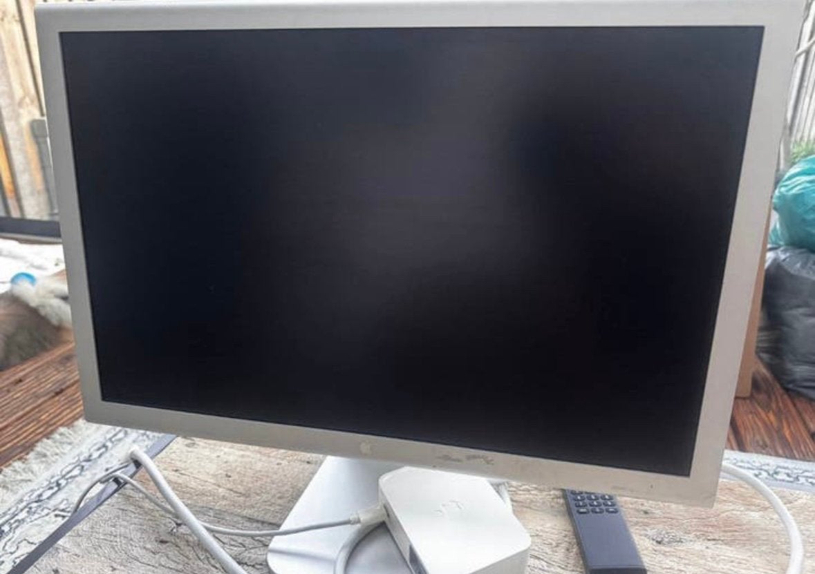 Apple cinema scherm, Computers en Software, Gebruikt, IPS, Ophalen of Verzenden, Onbekend