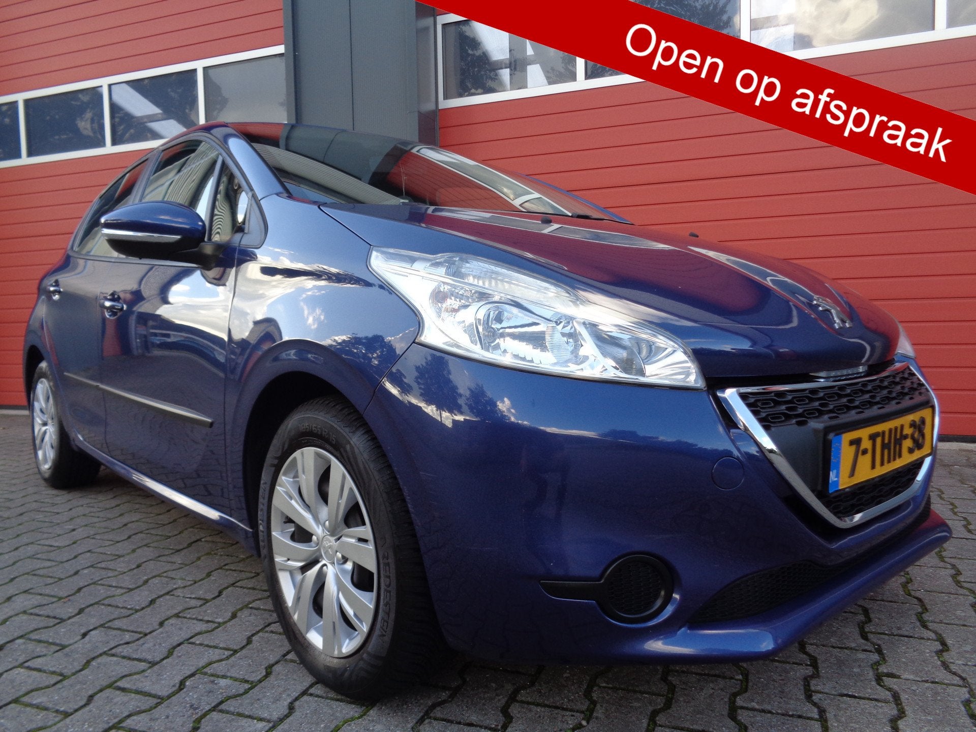 Peugeot 208 1.2 VTi Blue Lease 82PK Airco Cruise 5DRS 150Dkm, Voorwielaandrijving, Euro 5, Gebruikt, 31 €/maand