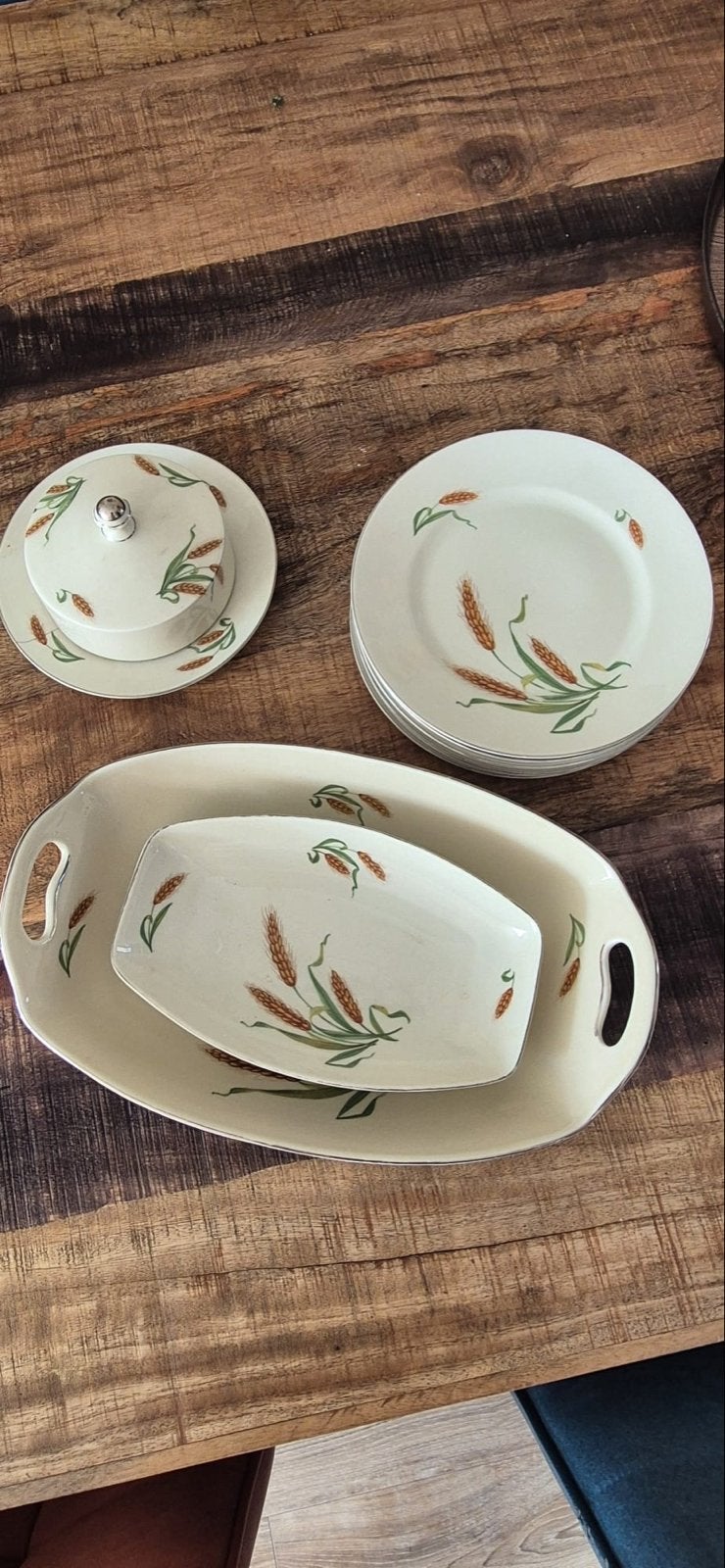 Vintage Servies: Ontbijtborden, Botervloot, Vleesschalen, Antiek en Kunst, Ophalen