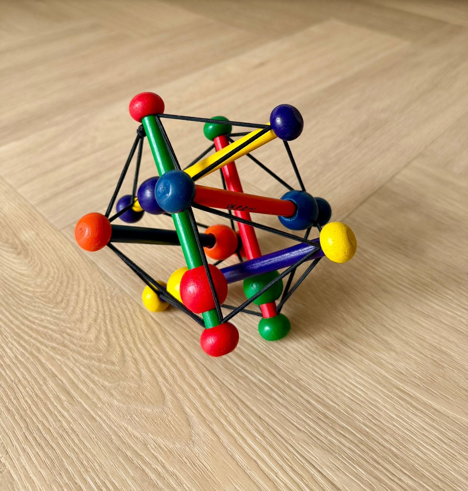 Manhattan Toy Skwish Classic | Houten Rammelaar, Kinderen en Baby's, Ophalen of Verzenden, Nieuw, Overige typen