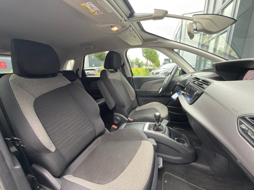 Citroen C4 Picasso 1.2 PureTech Selection NAP / TREKHAAK, Auto's, Citroën, Voorwielaandrijving, Gebruikt, Euro 6, 1199 cc