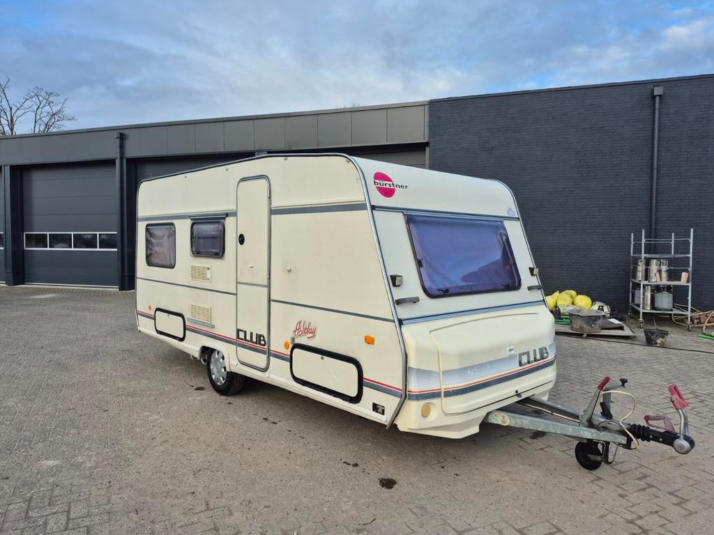 Bürstner Holiday Caravan, Rondzit, Omvormbare zithoek, Particulier, Bürstner
