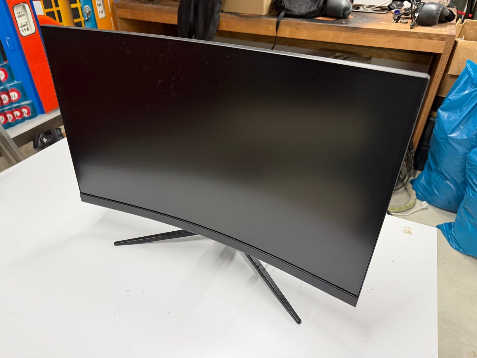 MSI Optix G27CQ4 27” Curved Gaming Monitor – 165Hz QHD, Curved, VA, Zo goed als nieuw, DisplayPort