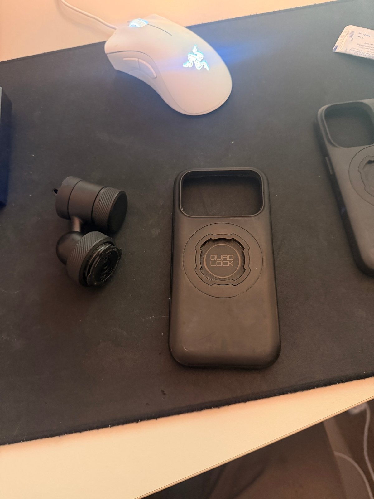 Quad Lock hoesje en houder - minder dan 1 jaar oud, Ophalen of Verzenden, Zo goed als nieuw, Hoesje of Tasje