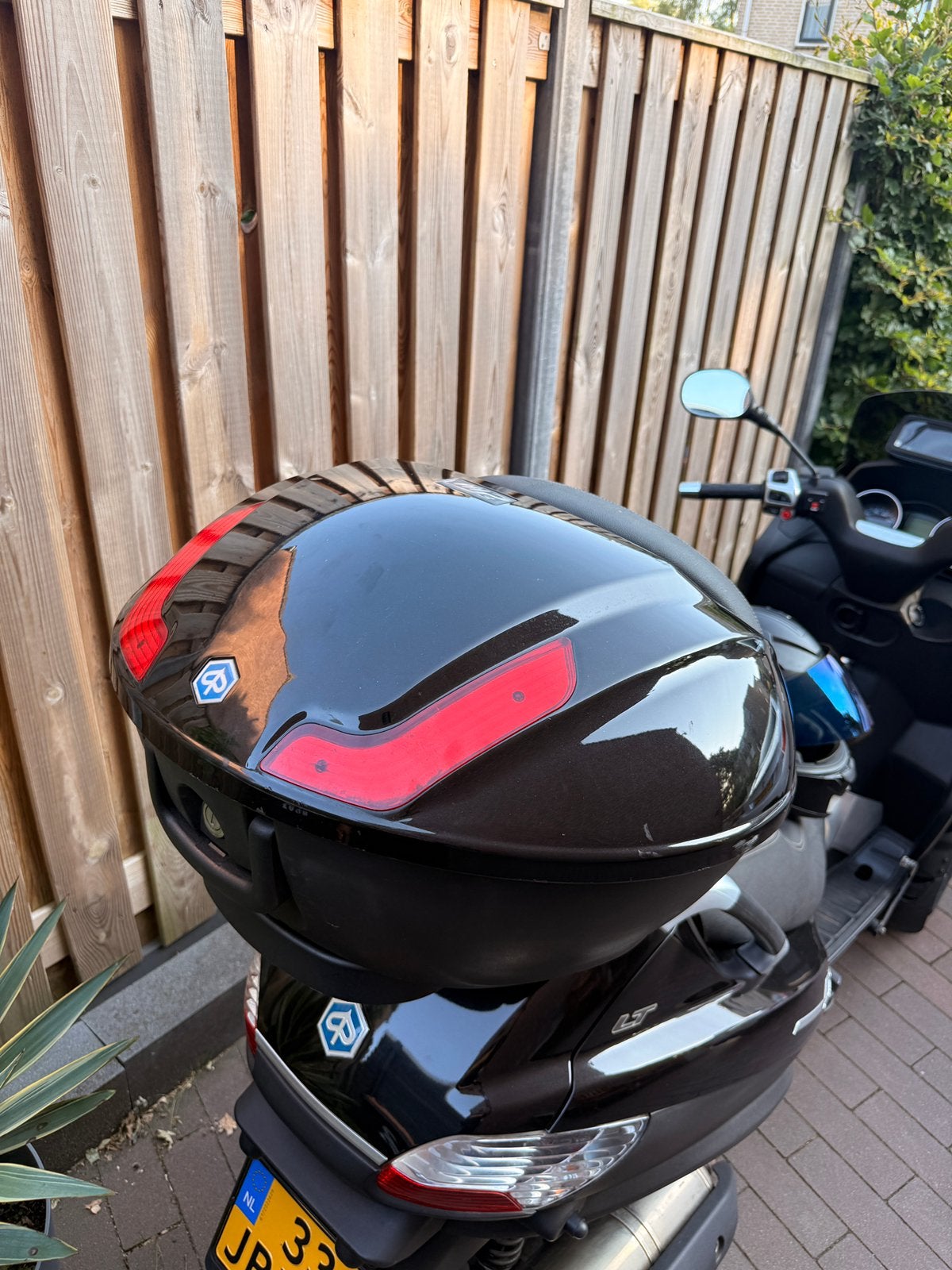 Piaggio koffer incl rek, Ophalen, Gebruikt
