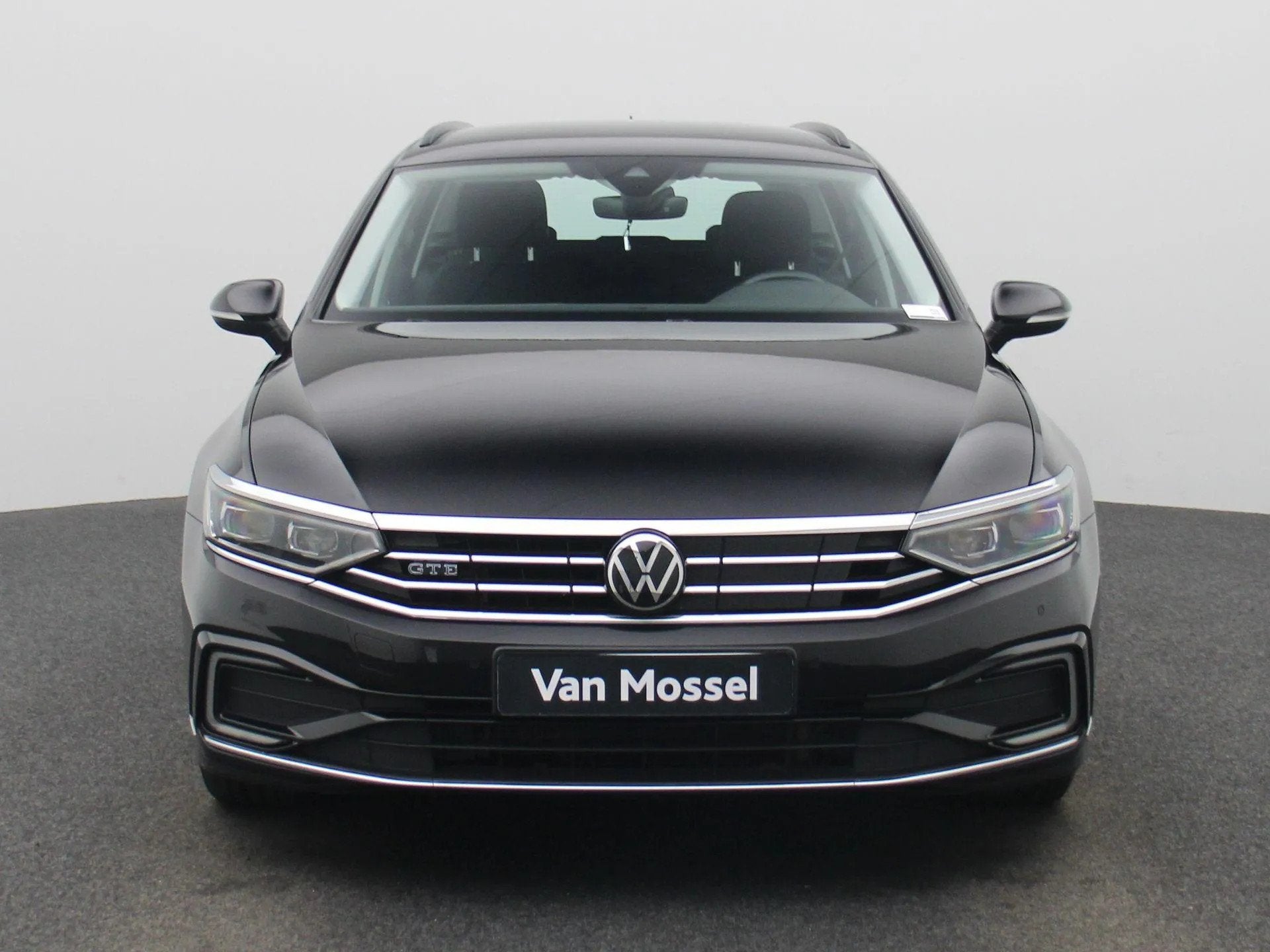 Volkswagen Passat 1.4 TSI PHEV GTE Business (bj 2022), Gebruikt, Automatische klimaatregeling, 156 pk, Zwart