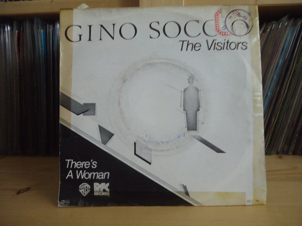 7" Single Gino Soccio - The Visitors / There's A Woman, Ophalen of Verzenden, Gebruikt, Pop