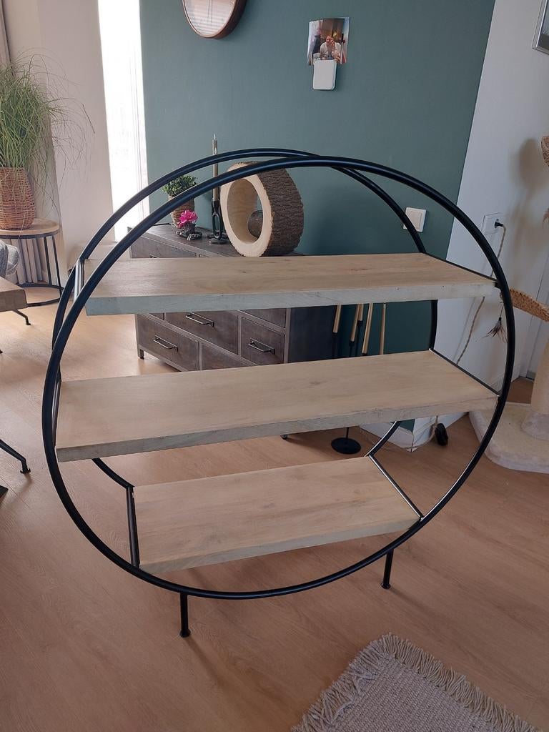 Mooie ronde wandkast. 1.18m breed. 38cm diep. 1.23m hoog., Ophalen, Zo goed als nieuw, Minder dan 150 cm, Minder dan 100 cm