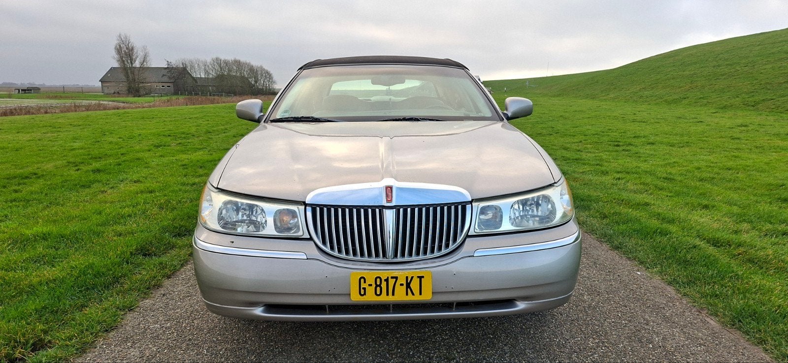 Ford Lincoln Town Car 4.6 V8., Beige, Overige kleuren, Leder, Handgeschakeld
