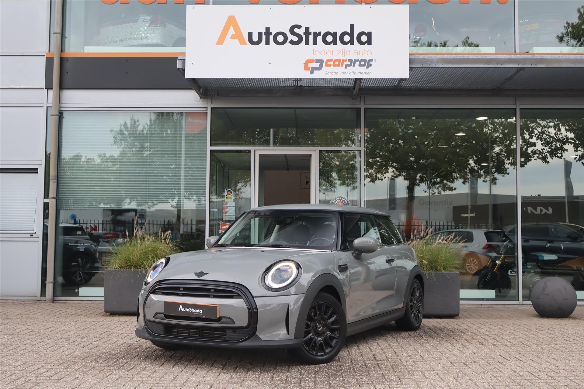 Mini Mini 3-Deurs (f56) 1.5 One Business Edition 102pk | LED, Keurmerk '100% Onderhouden', Dealer onderhouden, Gebruikt, Met garantie (alle)