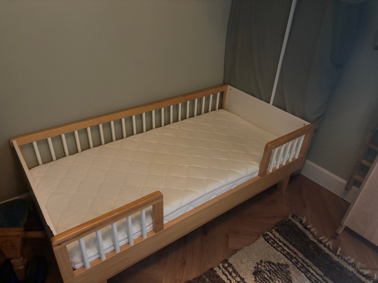 Peuterbed incl matras en beddengoed, Ophalen, Gebruikt, 70 tot 85 cm, 140 tot 160 cm