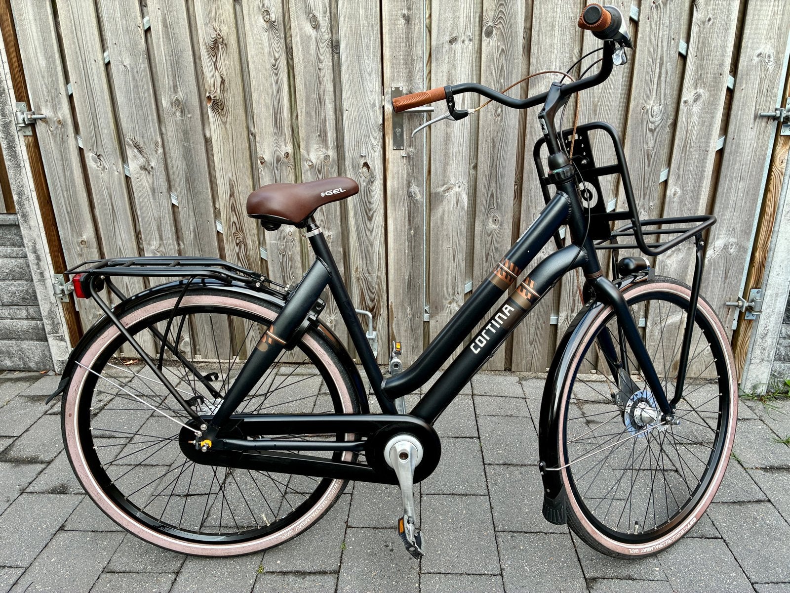 Cortina CRUSH - 28 inch / 7 versnellingen, Versnellingen, 56 cm of meer, Zo goed als nieuw, Trommelrem