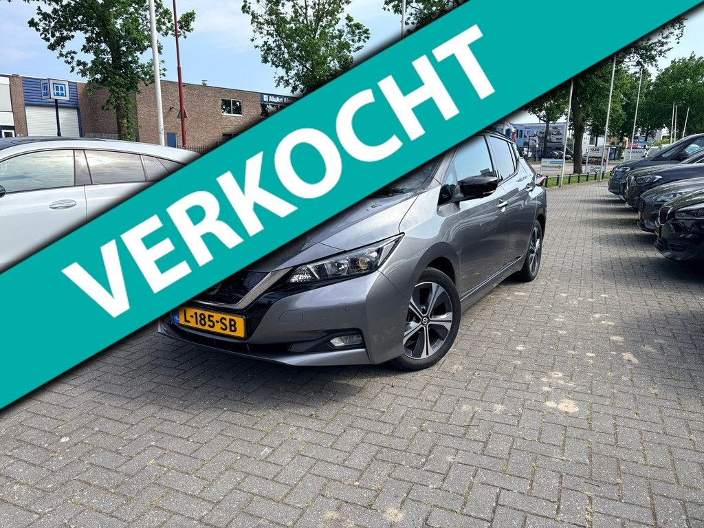 Nissan LEAF N-Connecta 40 kWh soh 91% / camera / Navigatie /, Auto's, Nissan, Gebruikt, 150 pk, 109 min, Origineel Nederlands