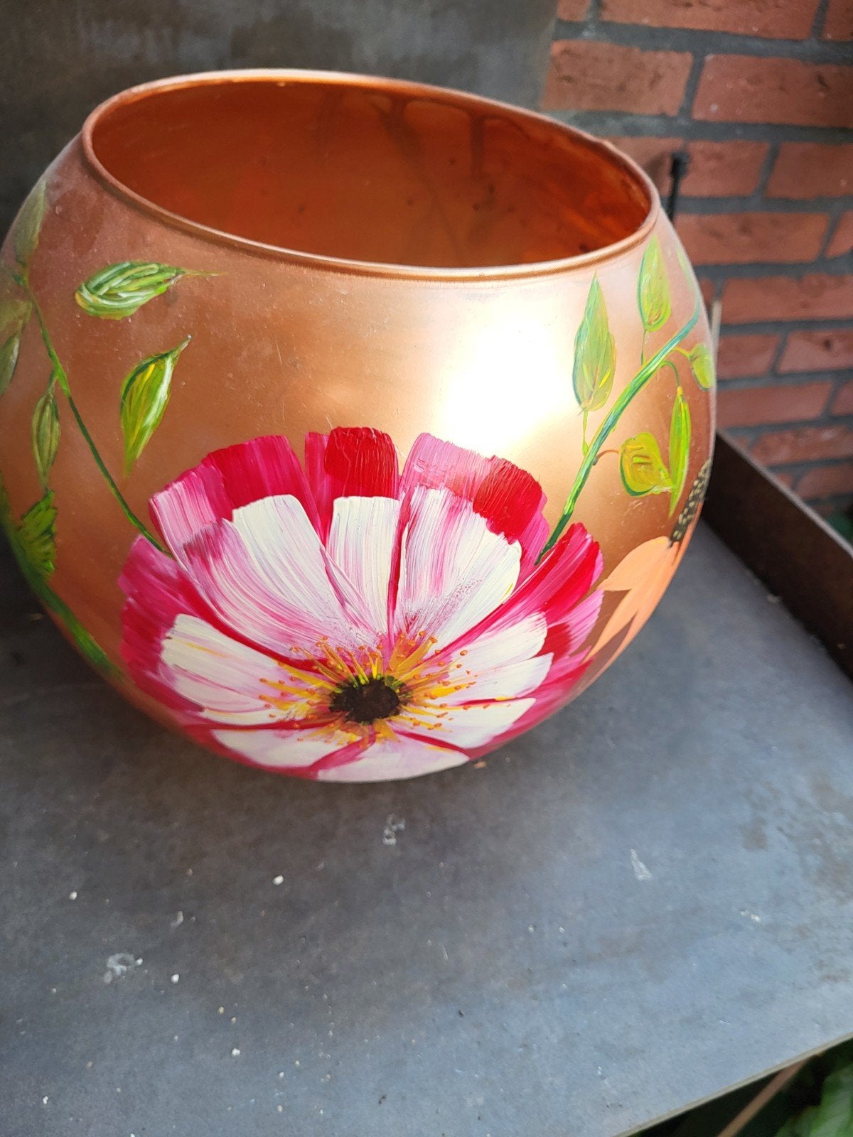Decoratieve glazen schaal met handgeschilderde bloemen, Ophalen