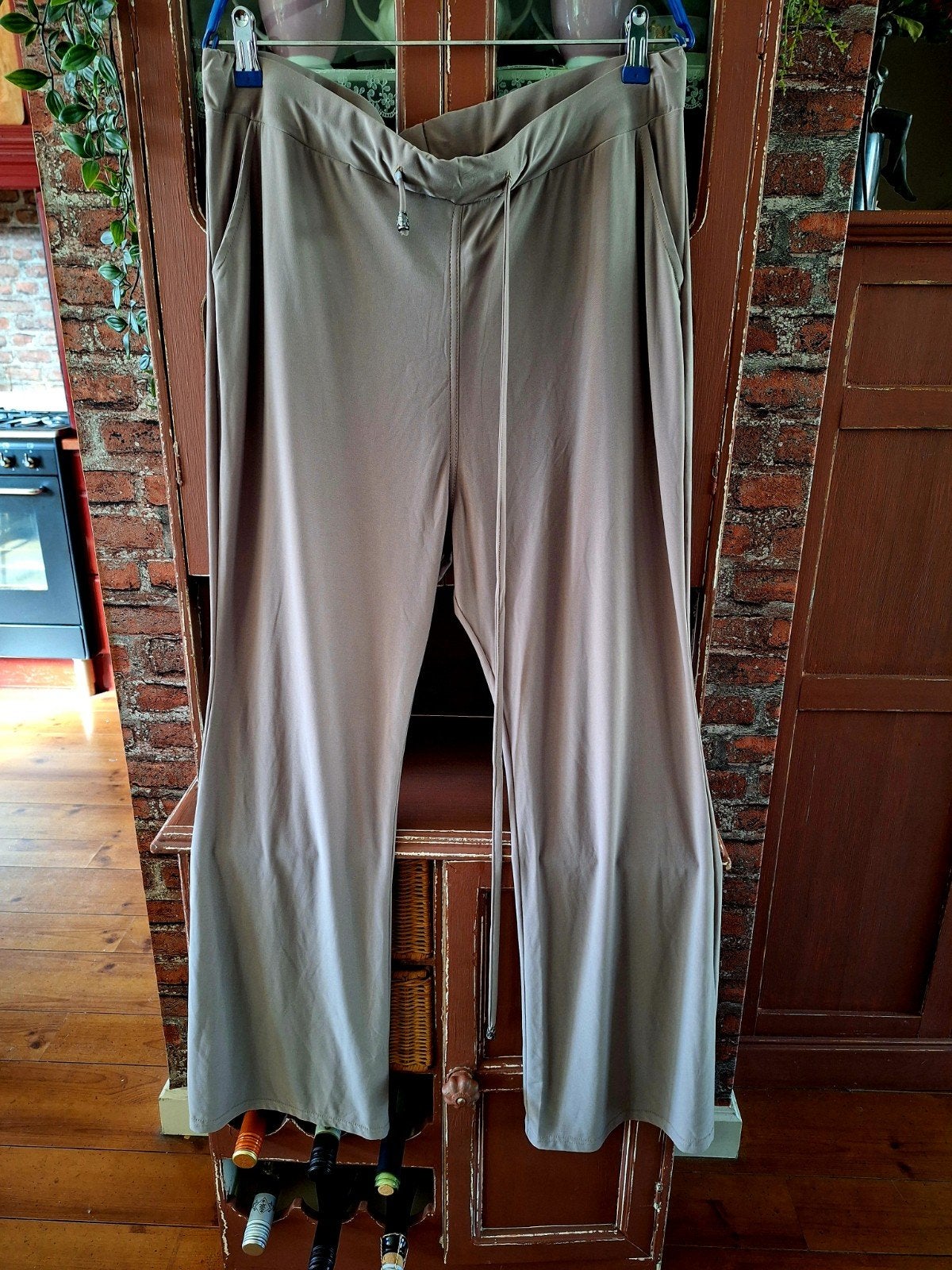 Flair broek Magna sand met zakken kreukvrij stretch  48 50, Beige, Maat 46/48 (XL) of groter, Ophalen of Verzenden, Zo goed als nieuw