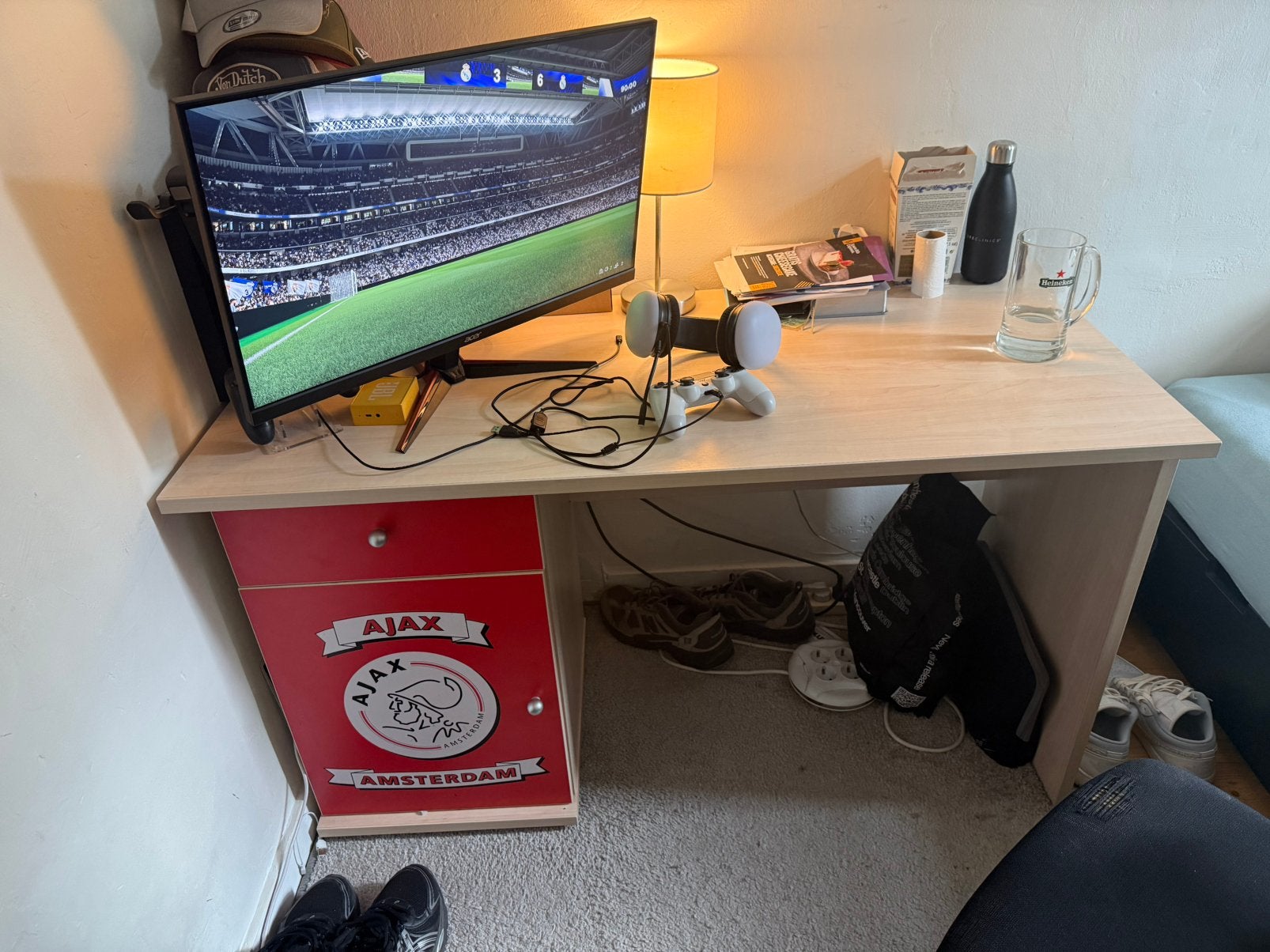Bureau, Ophalen, Zo goed als nieuw